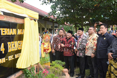 MTs Bustanul Ulum Bathin Solapan Resmi Jadi Sekolah Negeri, Ini Harapan Amril Mukminin